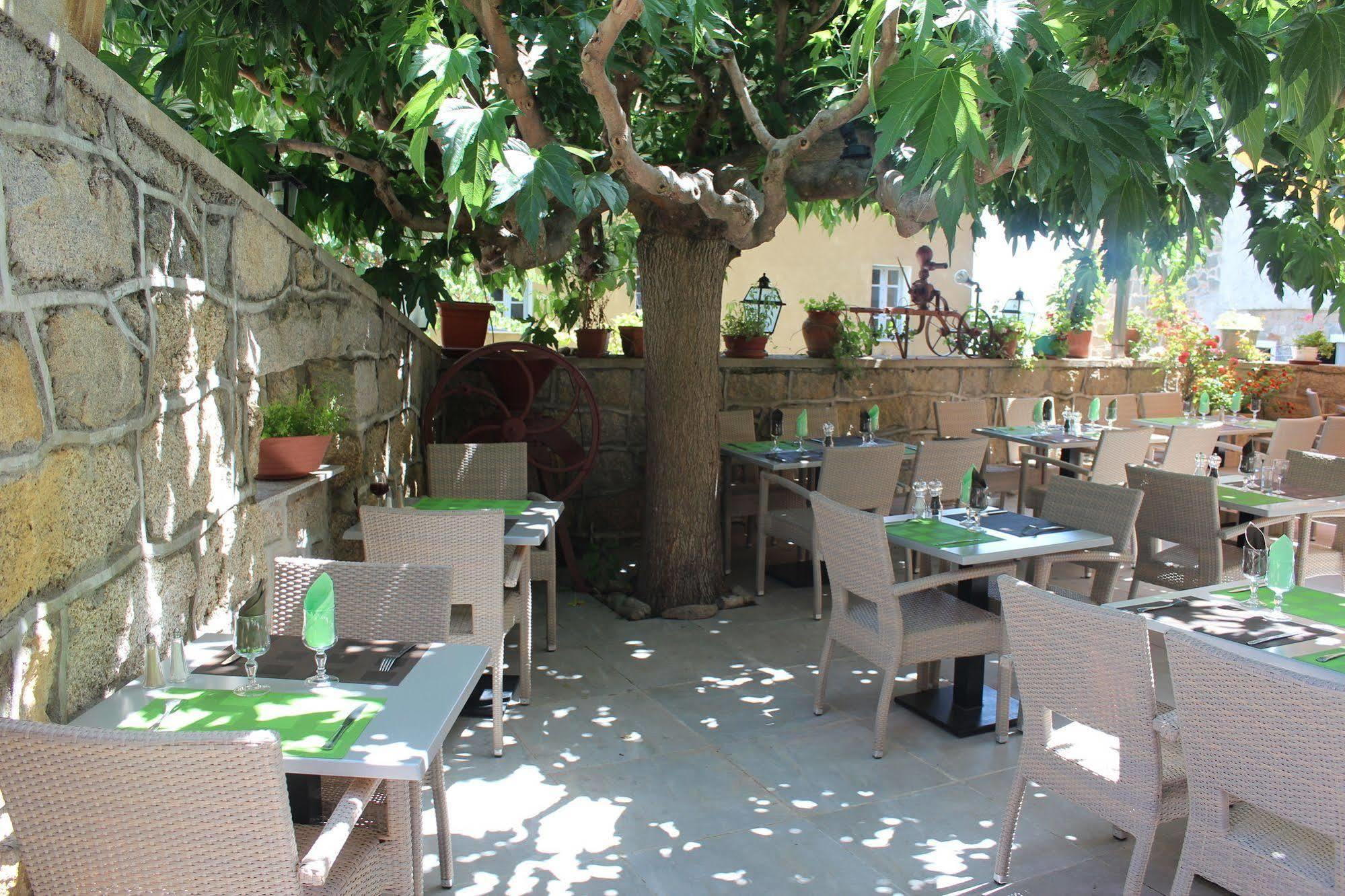 Hotel Restaurant U Santa Maria Olmeto  Extérieur photo